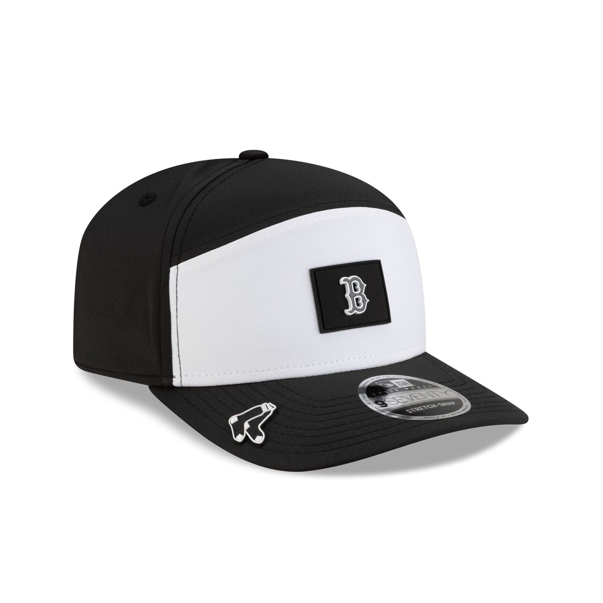 Boston Red Sox 2026 Clubhouse Black & White Split Panel 9SEVENTY Stretch-Snap Hat