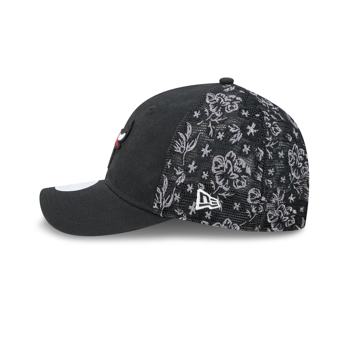 Chicago Bulls Floral Mesh Women's 9FORTY M-Crown Trucker Hat