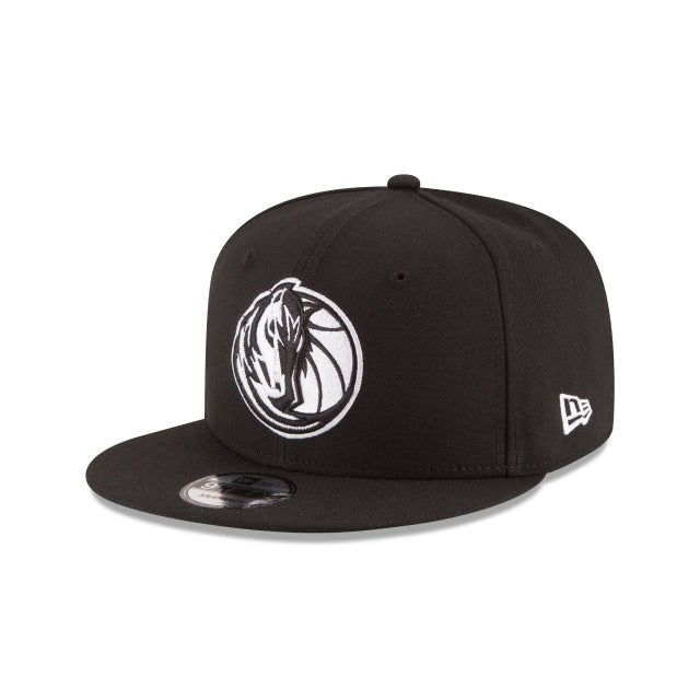 Dallas Mavericks Basic Black 9FIFTY Snapback Hat